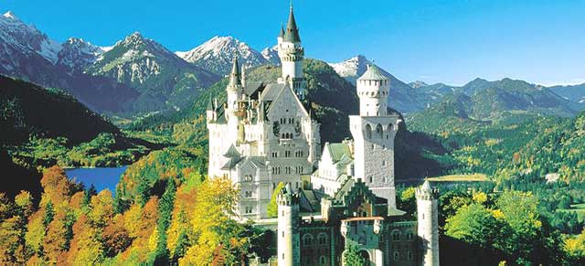 http://www.oldcity.ru/pictures/germany/dostp_big/noishvanshtain/panorama_noishvanshtain.jpg